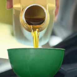 Relaxdays Trichter Set, 5 Größen, Flexibler Schlauch, Entnehmbares Sieb, Auto Öltrichter, Universell, Kunststoff, Grün 11 Relaxdays Trichter Set, 5 Größen, Flexibler Schlauch, Entnehmbares Sieb, Auto Öltrichter, Universell, Kunststoff, Grün -Pflege von Motorwerkzeugen Verkäufe 44115154 5